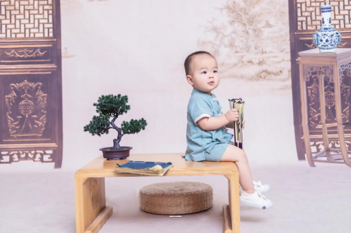 莱阳宝宝眼睛肿是什么原因
